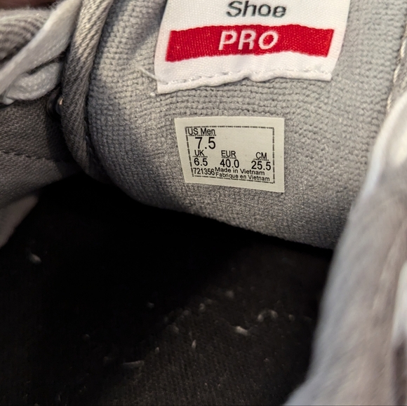 Vans chukka low skate shoes 7.5 - Picture 7 of 8